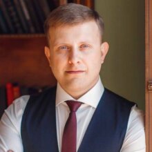 Денис Исаков